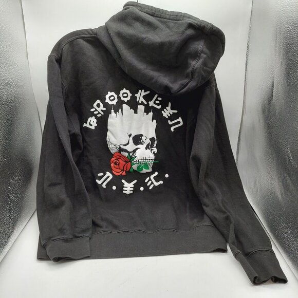 SCW Hoodie Sweatshirt Size Medium Black Graphic Skull Roses Brooklyn NYC - Picture 1 of 7